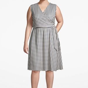 NWT 18/20 gingham dress